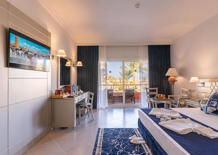 Malikia Abu Dabbab Resort 5*